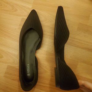 NEW Vivaia Black Flats, Size 39